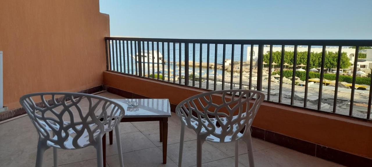 Alia Beach Residence Hurghada Bagian luar foto